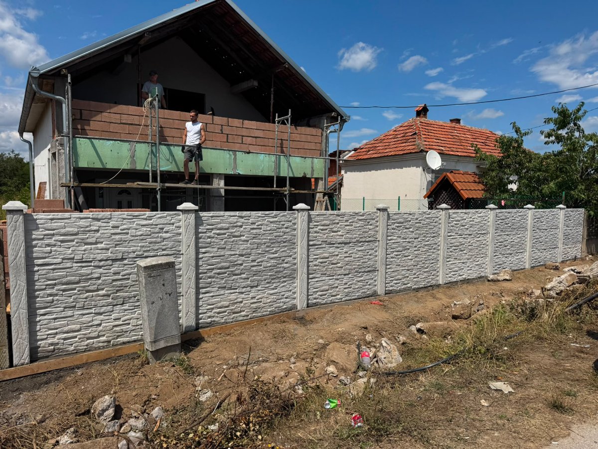 Ugradnja betonskih elemenata..